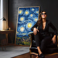 Quadro Decorativo Noite Estrelada Magia Celestial | quadros decorativos para sala | Noite estrelada com céu azul profundo e amarelo luminoso acima de cidade iluminada | em Quadros para Sala | Porao dos Quadros