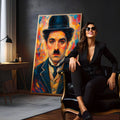 Retrato impressionista de Charlie Chaplin de cartola e bigode sobre fundo colorido, quadro decorativo