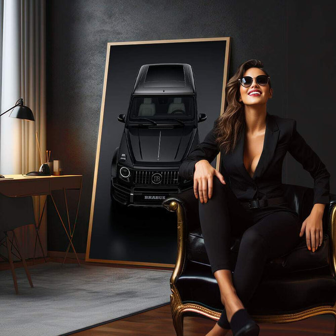 Quadro Esportivo Luxuoso: Estilo e Sofisticação | quadros decorativos para sala | SUV preto luxury visto de frente em fundo cinza escuro com iluminação de estúdio profissional | em Quadros para Sala | Porao dos Quadros