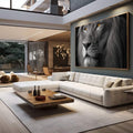 Quadro Decorativo - Leão em Preto e Branco | quadros decorativos para sala | Leão majestoso em preto e branco com olhos dourados vibrantes em composição realista e sofisticada | em Quadros para Sala | Porao dos Quadros