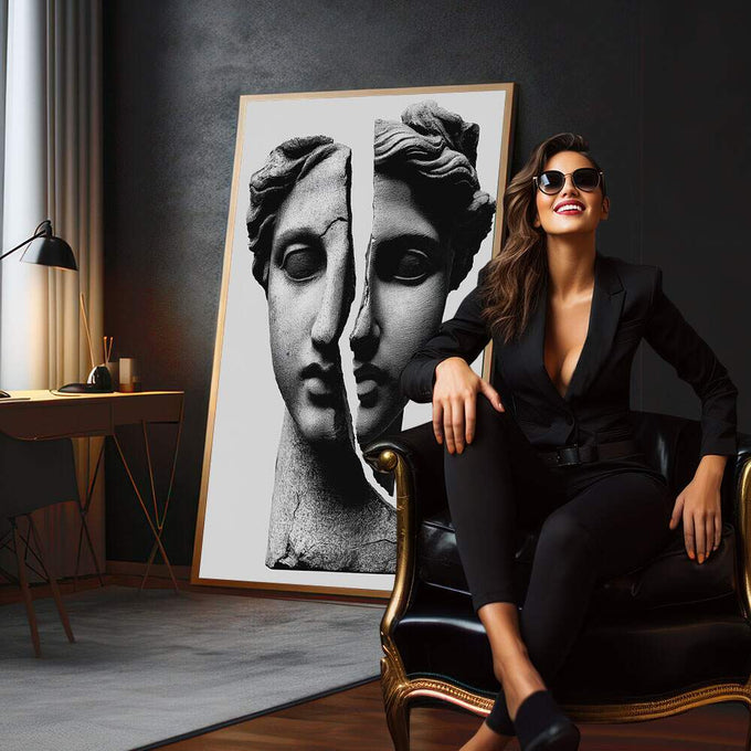 Quadro Decorativo: Reflexão de Beleza Clássica | quadros decorativos para sala | Escultura clássica dupla em preto e branco com linha central divisória | em Quadros para Sala | Porao dos Quadros
