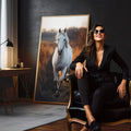 Quadro Decorativo Liberdade do Cavalo Branco | quadros decorativos para sala | Cavalo branco em movimento em campo de tons quentes e dourados com composição fotográfica refinada | em Quadros para Sala | Porao dos Quadros