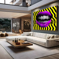 Boca roxa sorrindo com dentes em pop art sobre listras amarelas e pretas onduladas, quadro decorativo