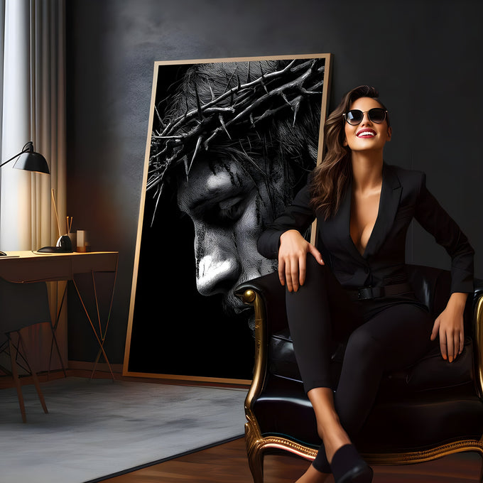 Rosto de Jesus de perfil com coroa de espinhos e olhos fechados em preto e branco, quadro decorativo