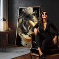 Quadro Decorativo Peixes Elegantes em Dança | quadros decorativos para sala | Dois peixes koi em dourado e preto com movimento fluido e respingos de água em composição dinâmica | em Quadros para Sala | Porao dos Quadros