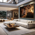 Quadro Decorativo Expressão de Luta | quadros decorativos para sala | Figura religiosa em tons dourados e marrom com expressão serena sobre fundo escuro iluminado. | em Quadros para Sala | Porao dos Quadros