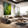 Macro de folha verde com nervuras amarelas iluminadas e textura detalhada, quadro decorativo