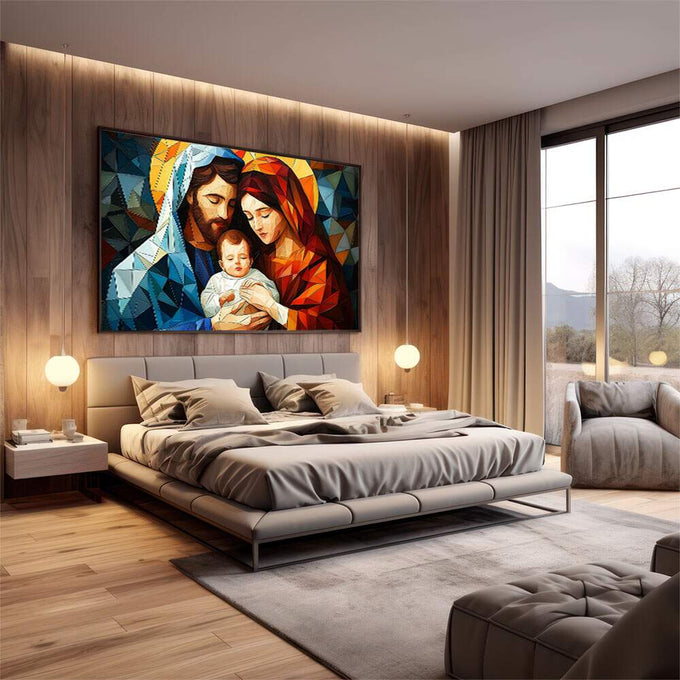 Quadro Decorativo Sagrada Família Moderna | quadros decorativos premium | Sagrada Família em composição geométrica abstrata com triângulos em tons de azul, laranja e dourado. | em ambiente 4 | Porao dos Quadros