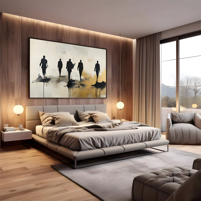 Silhuetas de homens caminhando em pintura abstrata branca com respingos preto e dourado, quadro decorativo