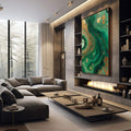 Quadro Decorativo Fluidez Verde Luxo | quadros decorativos premium | Abstrato em verde profundo e dourado com fluidos orgânicos e círculos flutuantes | em ambiente 4 | Porao dos Quadros