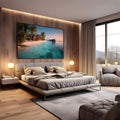Praia tropical com bangalôs, palmeiras, píer e mar turquesa ao pôr do sol rosado, quadro decorativo