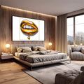 Quadro Decorativo Lábios Dourados | quadros decorativos premium | Lábios em ouro líquido com dente branco em composição luxuosa e sofisticada | em ambiente 4 | Porao dos Quadros