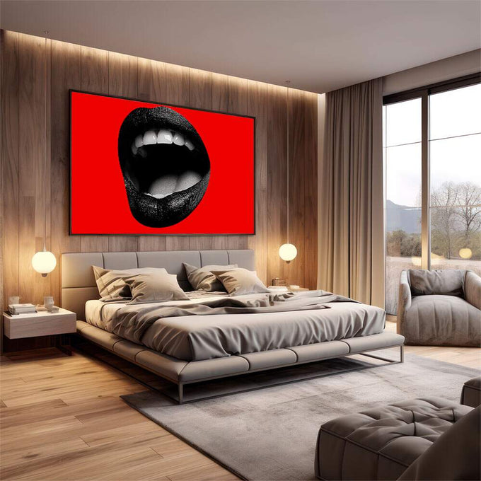 Quadro Decorativo Boca Glamourosa | quadros decorativos premium | Boca aberta com lábios pretos e dentes brancos sobre fundo vermelho vibrante em pop art. | em ambiente 4 | Porao dos Quadros