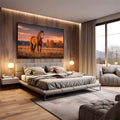 Quadro Decorativo Cavalo em Campo Sereno | quadros decorativos premium | Cavalo dourado em pé em campo aberto ao pôr do sol com céu coral e laranja queimado ao fundo. | em ambiente 4 | Porao dos Quadros