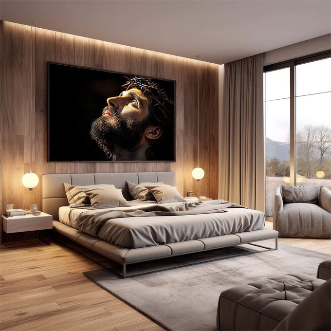 Quadro Decorativo - Reflexão em Tons Sombrios | quadros decorativos premium | Homem em repouso contemplativo com coroa de espinhos, iluminação dourada em fundo escuro | em ambiente 4 | Porao dos Quadros