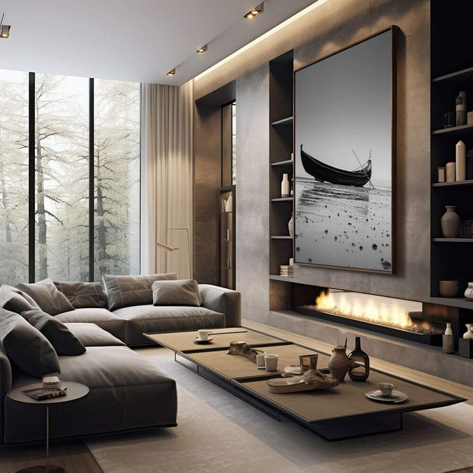 Quadro Decorativo Barco Serenity | quadros decorativos premium | Barco preto solitário em águas rasas com areia e pedras em composição minimalista preto e branco. | em ambiente 4 | Porao dos Quadros