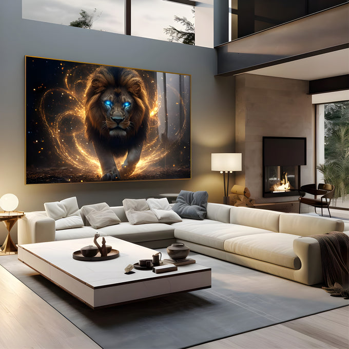 Leão de olhos azuis caminhando entre espirais de faíscas douradas em fundo escuro, quadro decorativo