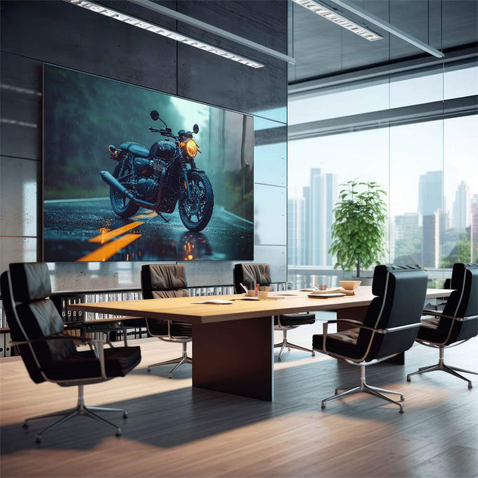 Quadro Decorativo Cinemático: Motocicleta Clássica Sob a Chuva em Estrada - quadros decorativos para sala 1 Tela, 1 Tela Horizontal - em quarto contemporaneo