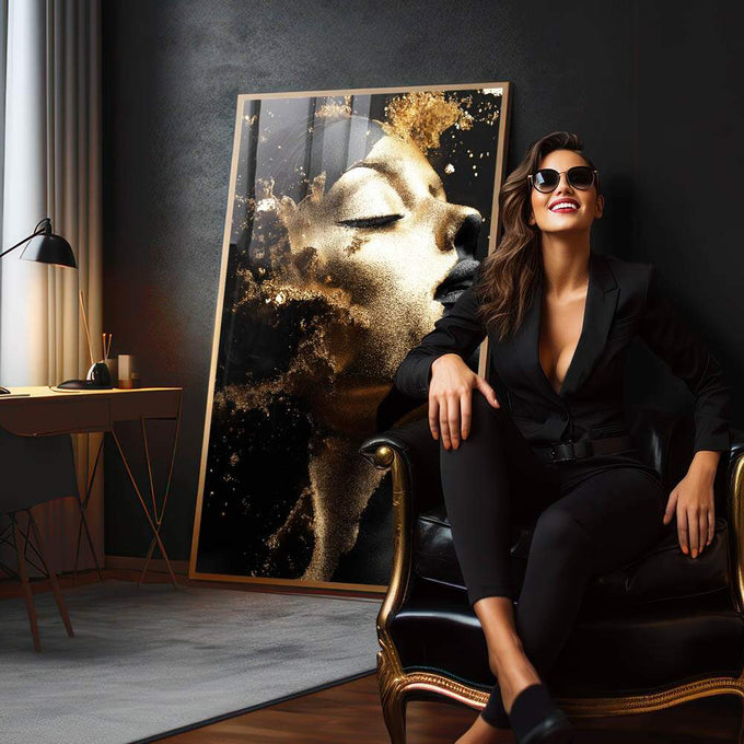 Quadro Decorativo Reflexão Profunda Mulher Gold - quadros decorativos 1 Tela Vertical, 3 Telas - em escritorio elegante