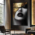 Quadro Decorativo Reflexão Feminina Gold - quadros decorativos para sala 1 Tela Vertical, 3 Telas - em ambiente decorado
