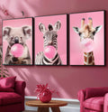 Quadro Decorativo Animais bolha de chiclete - quadros decorativos para sala 1 Tela Vertical, 3 Telas - em ambiente decorado