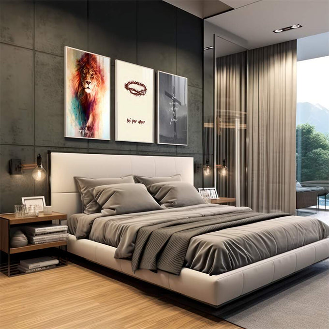 Quadro Decorativo Leão, Cruz, Coroa: Símbolos de Fé e Poder - quadros decorativos para sala 1 Tela Vertical, 3 Telas - em living room premium
