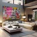 Quadro Decorativo: Cena Urbana de Esperança na Chuva - quadros decorativos 1 Tela, 1 Tela Horizontal - em sala moderna