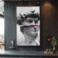 Quadro Decorativo: Jogo de Luz em Esculturas Monocromáticas - quadros decorativos para sala 1 Tela Vertical, 3 Telas - em ambiente decorado