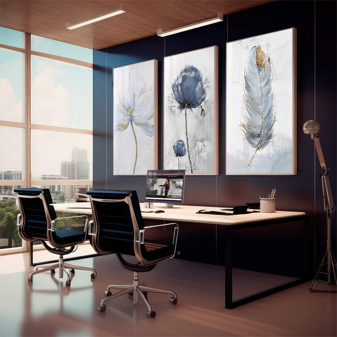 Quadro Decorativo Flores e Penas Azuis: Toque Sereno - quadros decorativos 1 Tela Vertical, 3 Telas - em sala moderna