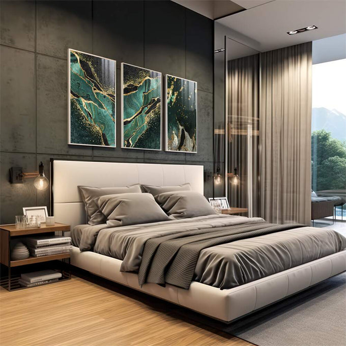 Quadro Decorativo: Luxo Verde & Ouro - Exclusividade e Arte - quadros decorativos 1 Tela Vertical, 3 Telas - em sala moderna