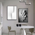 Quadro Decorativo: Harmonia Minimalista em Preto e Branco - quadros decorativos 2 Telas, abstrato - em sala moderna