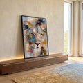 Quadro Decorativo Leão Majestoso em Tons Dourados e Azuis em ambiente decorado - quadros decorativos para sala
