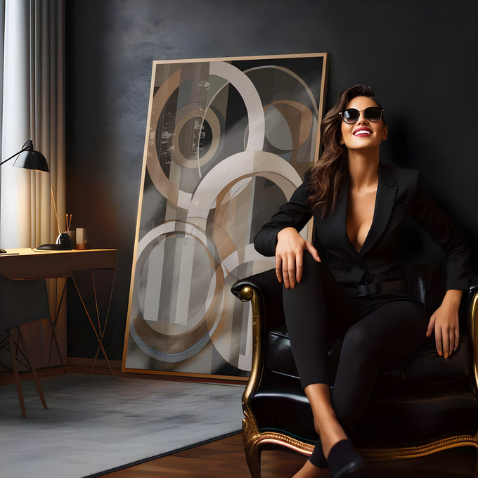 Círculos sobrepostos em bege, cinza, preto e branco em composição geométrica abstrata, quadro decorativo