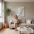 Relevo branco minimalista com faixas horizontais em camadas e sombras suaves, quadro decorativo