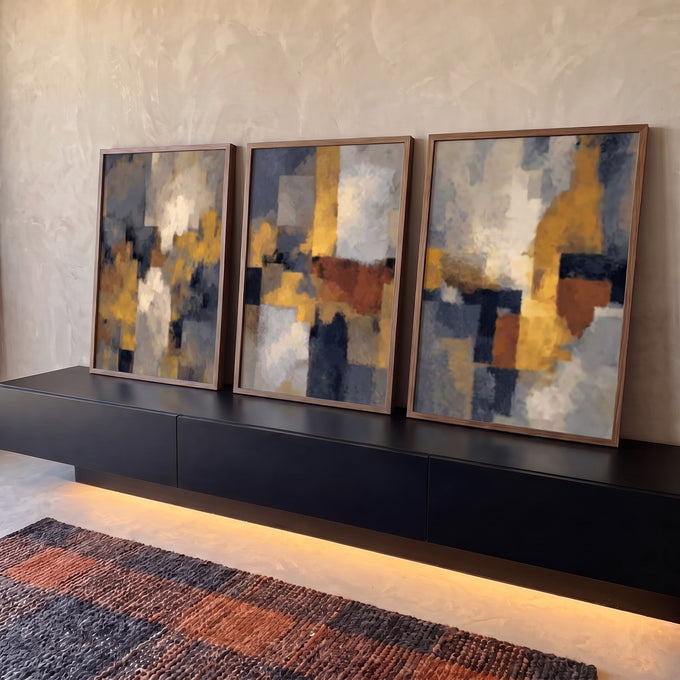 Tríptico abstrato em blocos azul-marinho, cinza, creme, dourado e terracota, quadro decorativo