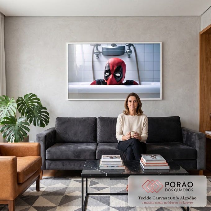 Deadpool de uniforme vermelho espiando da borda de banheira branca com azulejos, quadro decorativo