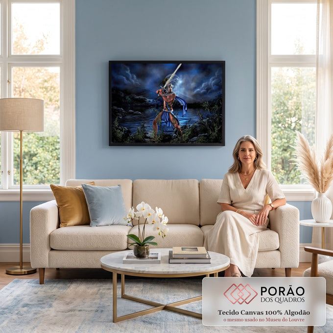 Quadro Decorativo Grande Guerreiro com Espada para Sala Azul | quadros decorativos para sala de estar | guerreiro com capacete prateado erguendo espada sob lua cheia à beira de um lago | em ambiente 3 | Porao dos Quadros