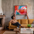 Quadro Decorativo Grande Ondas Abstratas para Sala Vermelho | quadros decorativos para sala de estar | ondas abstratas coloridas em vermelho, azul e laranja com efeito fluido | em ambiente 3 | Porao dos Quadros