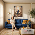 Quadro Decorativo Grande Jesus Cristo Anjos para Sala | quadros decorativos para sala de estar | Jesus Cristo de braços abertos cercado por anjos orando e uma pomba branca em nuvens douradas | em ambiente 3 | Porao dos Quadros
