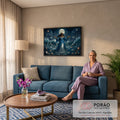 Quadro Decorativo Grande Deusa do Mar com Lua para Sala Azul | quadros decorativos para sala de estar | mulher de vestido azul cercada de pérolas e peixes diante de lua cheia sobre o mar | em ambiente 3 | Porao dos Quadros