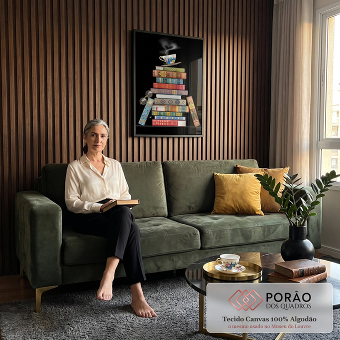 Quadro Decorativo Grande Pilha de Livros para Sala Dourado | quadros decorativos para sala de estar | pilha de livros coloridos com xícara de chá florida e fumaça em forma de coração | em ambiente 3 | Porao dos Quadros
