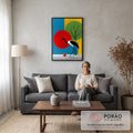 Quadro Decorativo Grande Ave Preta para Sala Vermelho | quadros decorativos para sala de estar | ave preta e branca diante de círculos coloridos vermelho, verde e amarelo com árvore seca | em ambiente 3 | Porao dos Quadros