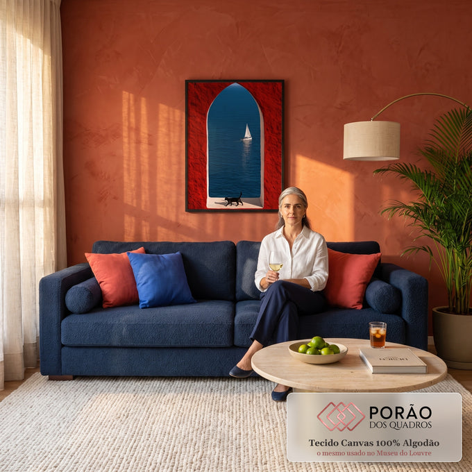 Arco vermelho com vista para o mar azul, veleiro branco e gato preto no parapeito, quadro decorativo