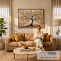 Quadro Decorativo Grande Árvore da Folhas Douradas para Sala | quadros decorativos para sala de estar | árvore da vida com folhas douradas em relevo sobre fundo bege texturizado | em ambiente 3 | Porao dos Quadros