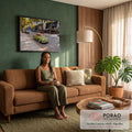 Porsche 356 verde de capota caramelo em rua arborizada com folhas de outono, quadro decorativo