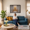 Quadro Decorativo Grande Anjos Dourados Dourado para Sala | quadros decorativos para sala de estar | quatro anjos com túnicas douradas e asas brancas diante de um portão dourado ornamentado | em ambiente 3 | Porao dos Quadros
