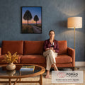 Lua cheia entre duas árvores, estrada de terra e campo dourado sob céu azul e laranja, quadro decorativo