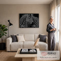 Quadro Decorativo Grande Duas Zebras para Sala Preto | quadros decorativos para sala de estar | duas zebras entrelaçadas em preto e branco com listras detalhadas sobre fundo escuro | em ambiente 3 | Porao dos Quadros