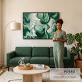 Quadro Decorativo Grande Ondas Abstratas para Sala Verde | quadros decorativos para sala de estar | pinceladas verdes e brancas formando ondas fluidas em pintura abstrata | em ambiente 3 | Porao dos Quadros