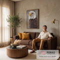 Águia-de-cabeça-branca em close com bico amarelo e penas marrons sobre fundo cinza, quadro decorativo